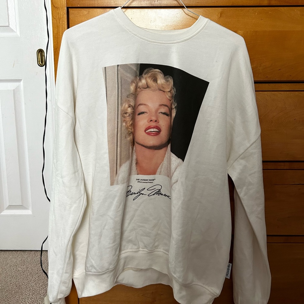 the laundry room marilyn monroe oversized crewneck